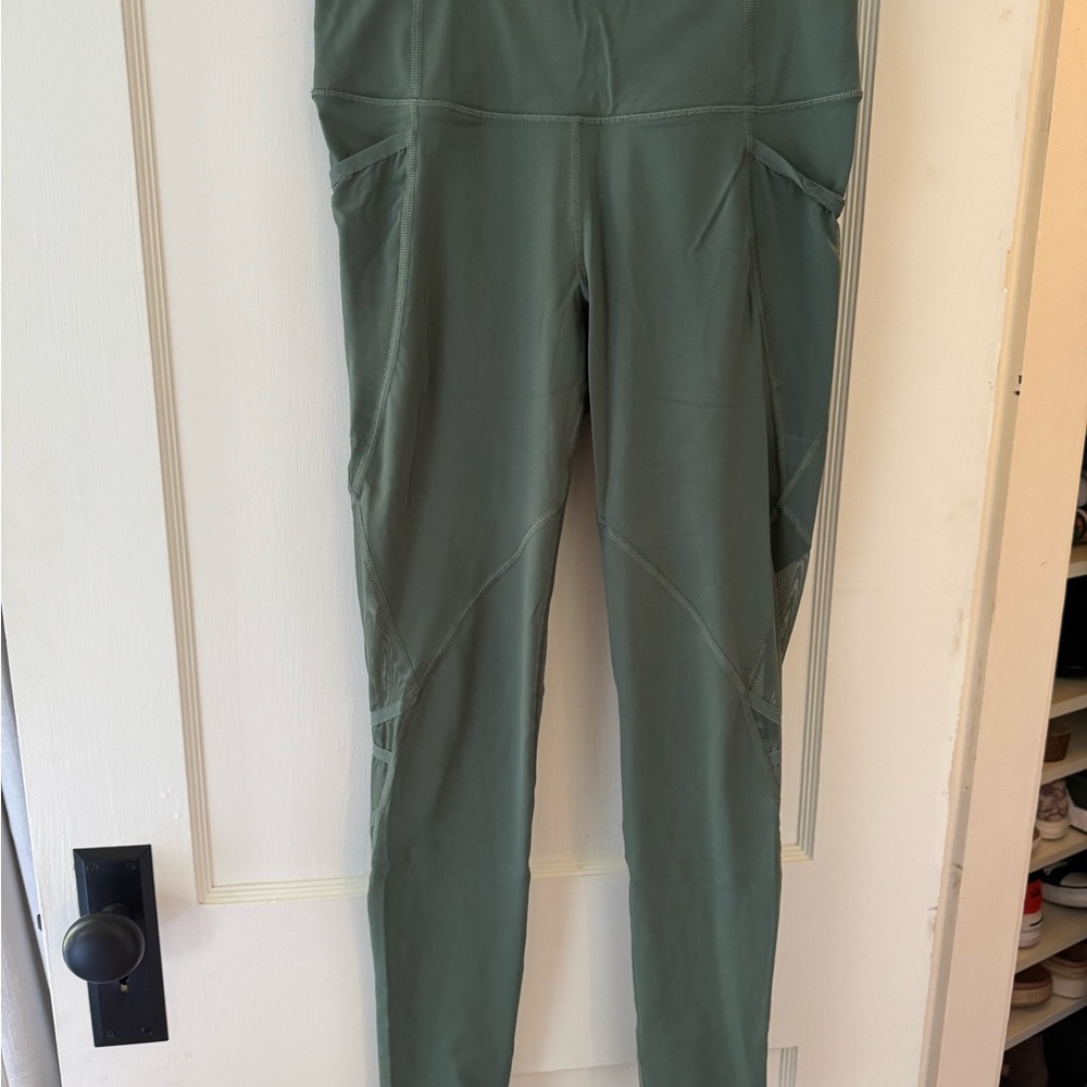 Sleek Olive High-Rise Leggings